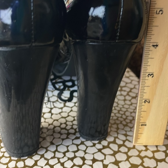 Unlisted patent leather black heels - Picture 6 of 6